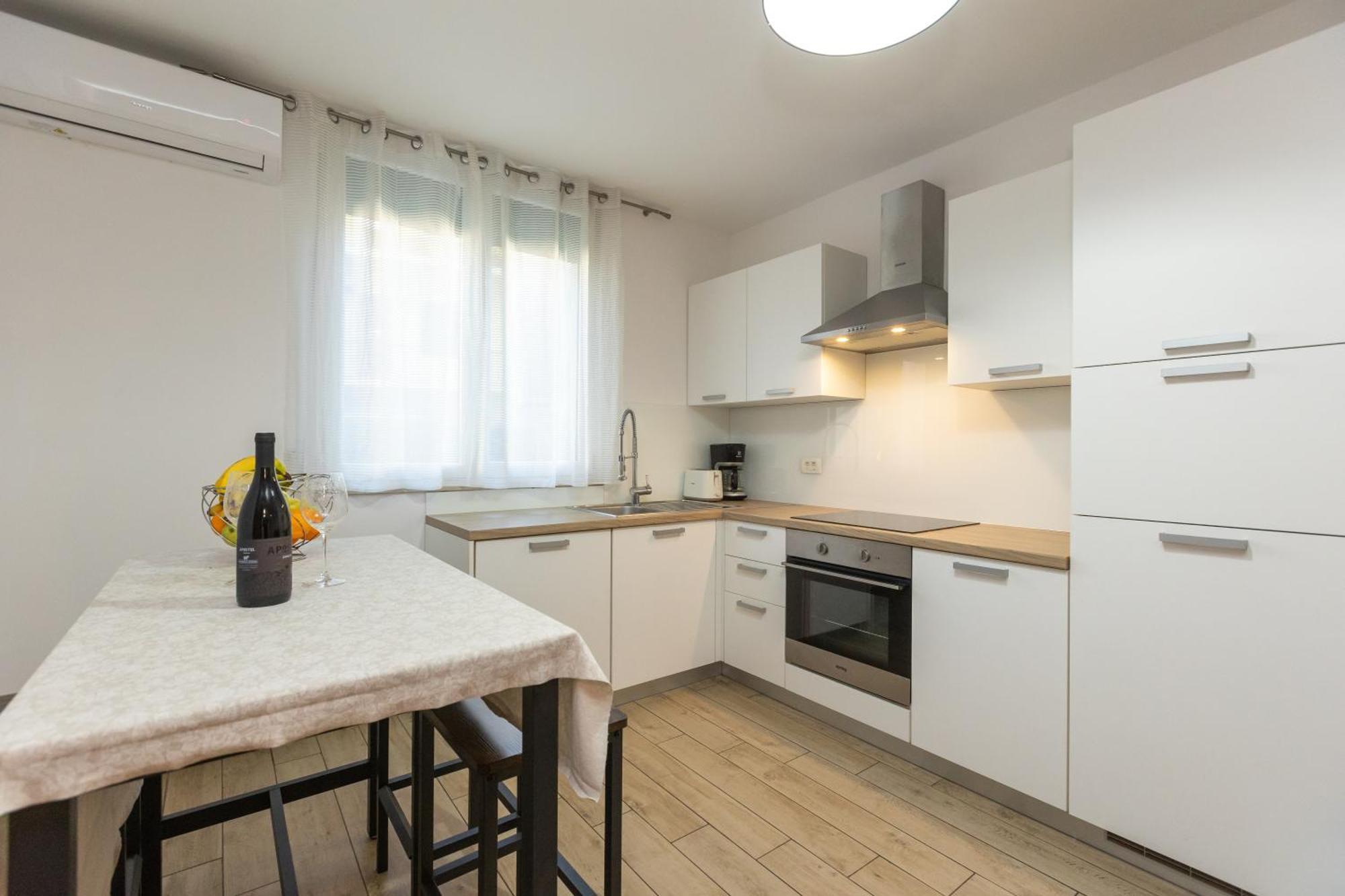 Deluxe Apartment Near The Bridge Zadar Buitenkant foto