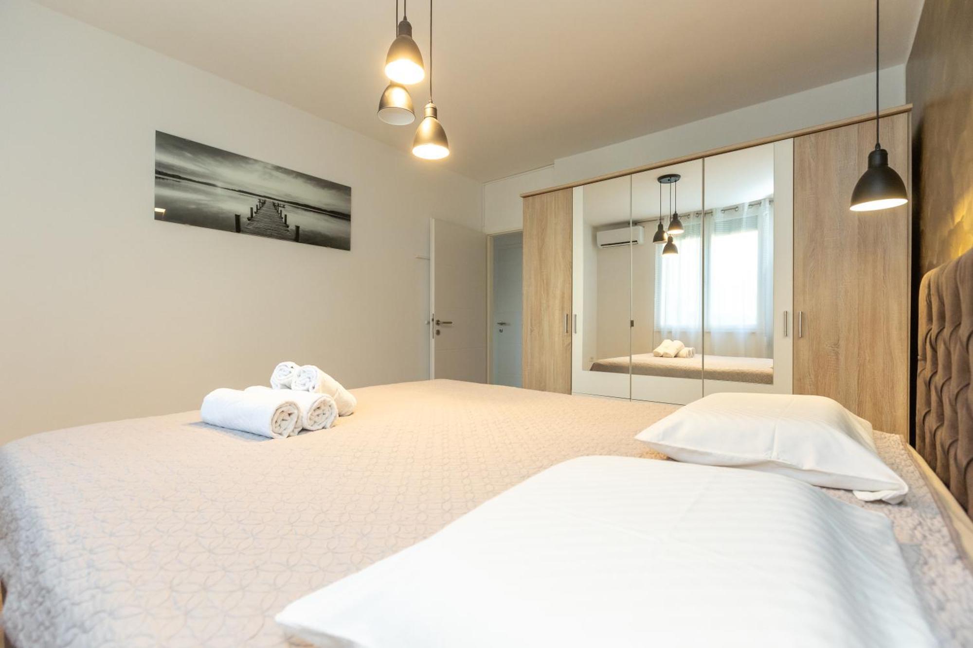 Deluxe Apartment Near The Bridge Zadar Buitenkant foto