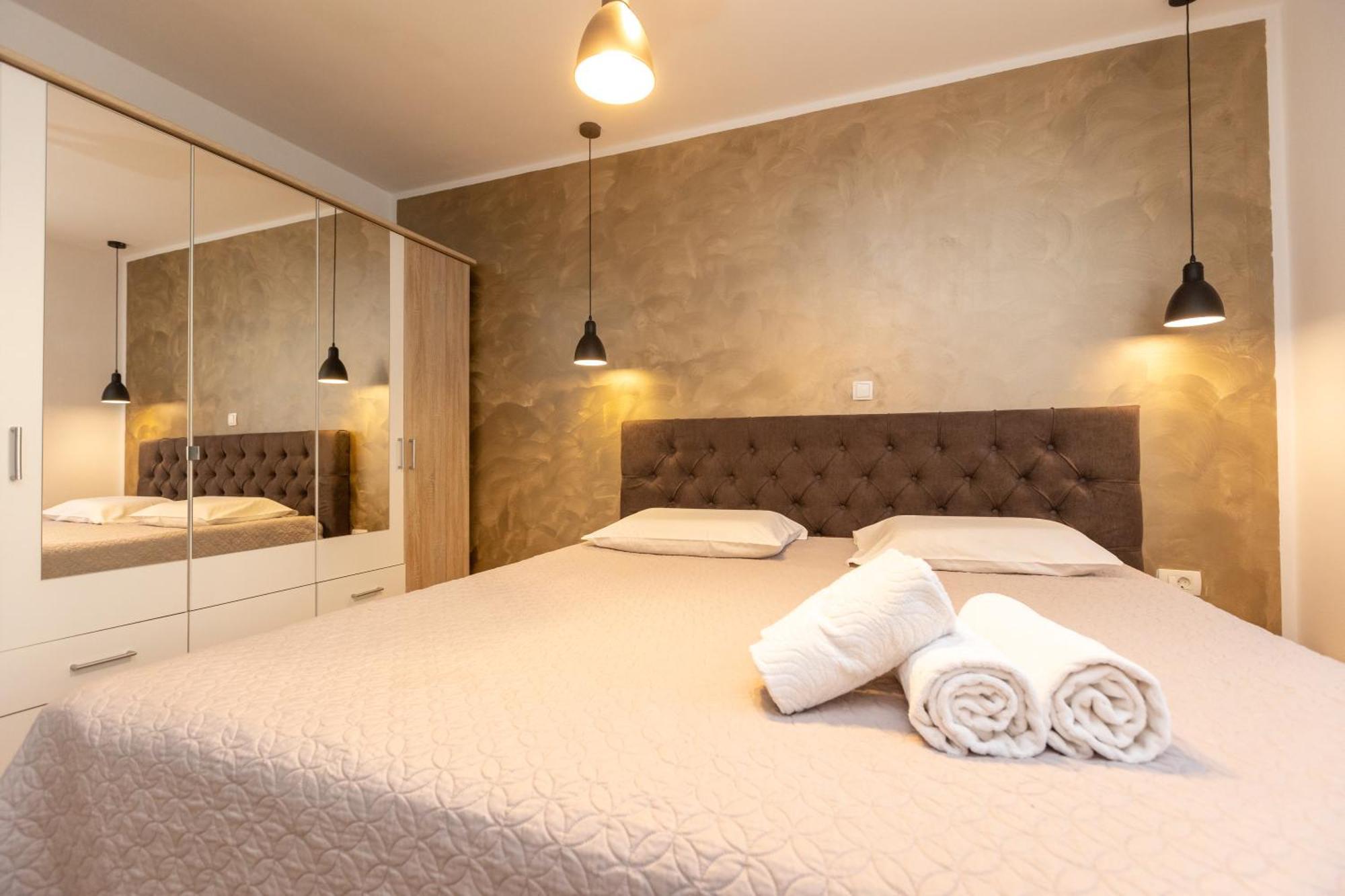 Deluxe Apartment Near The Bridge Zadar Buitenkant foto