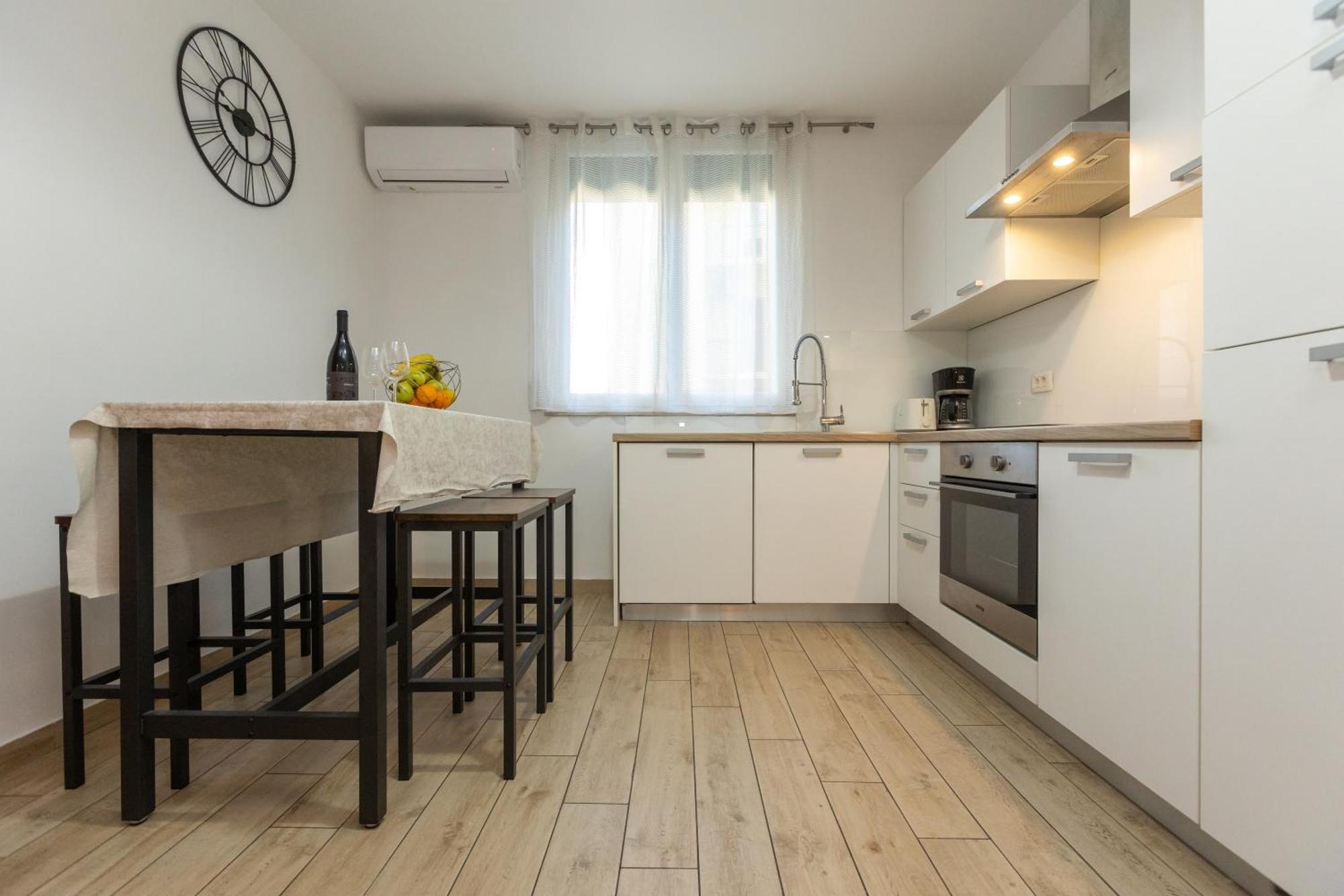 Deluxe Apartment Near The Bridge Zadar Buitenkant foto